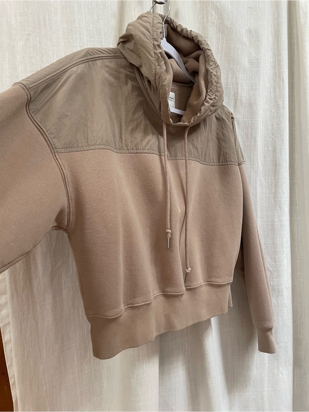 2 Abercrombie soft AF cropped hoodie s - Picture 14 of 14